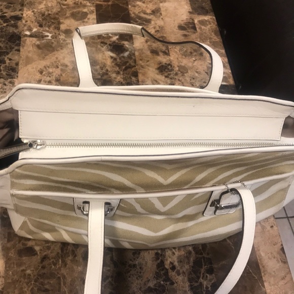 Authentic Coach Zebra bag - Picture 4 of 7